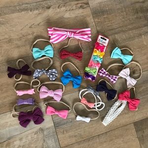 Large lot of baby headbands and clips!